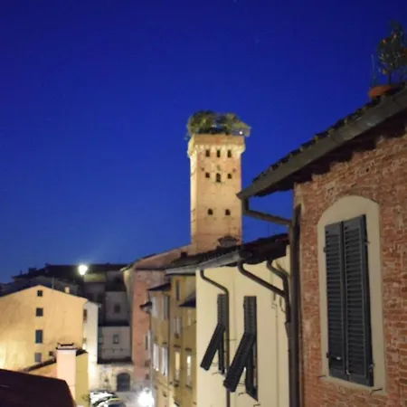 Grande Per Gruppi E Famiglie In Centro Storico A Con Terrazza E Ac * Lucca