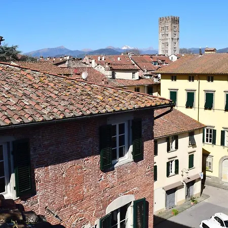 Grande Per Gruppi E Famiglie In Centro Storico A Con Terrazza E Ac Lucca
